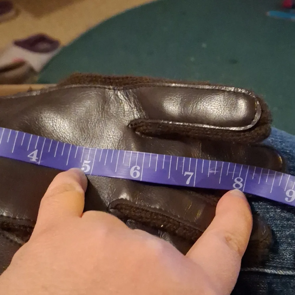 Brown vegan leather driving gloves chain detail
